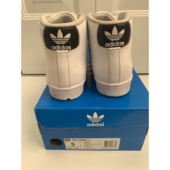 Boys high top Adidas - Picture 4 of 5